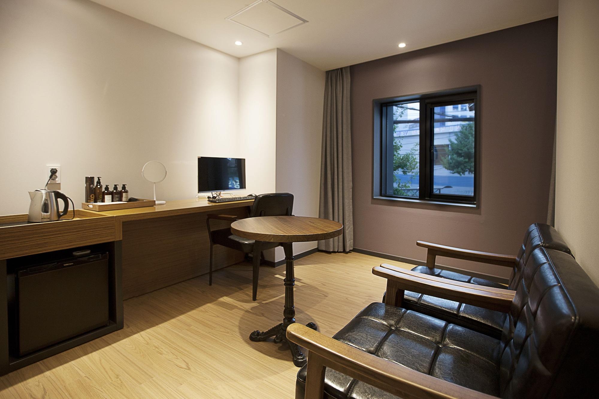 Brown Dot Hotel ชางวอน ภายนอก รูปภาพ