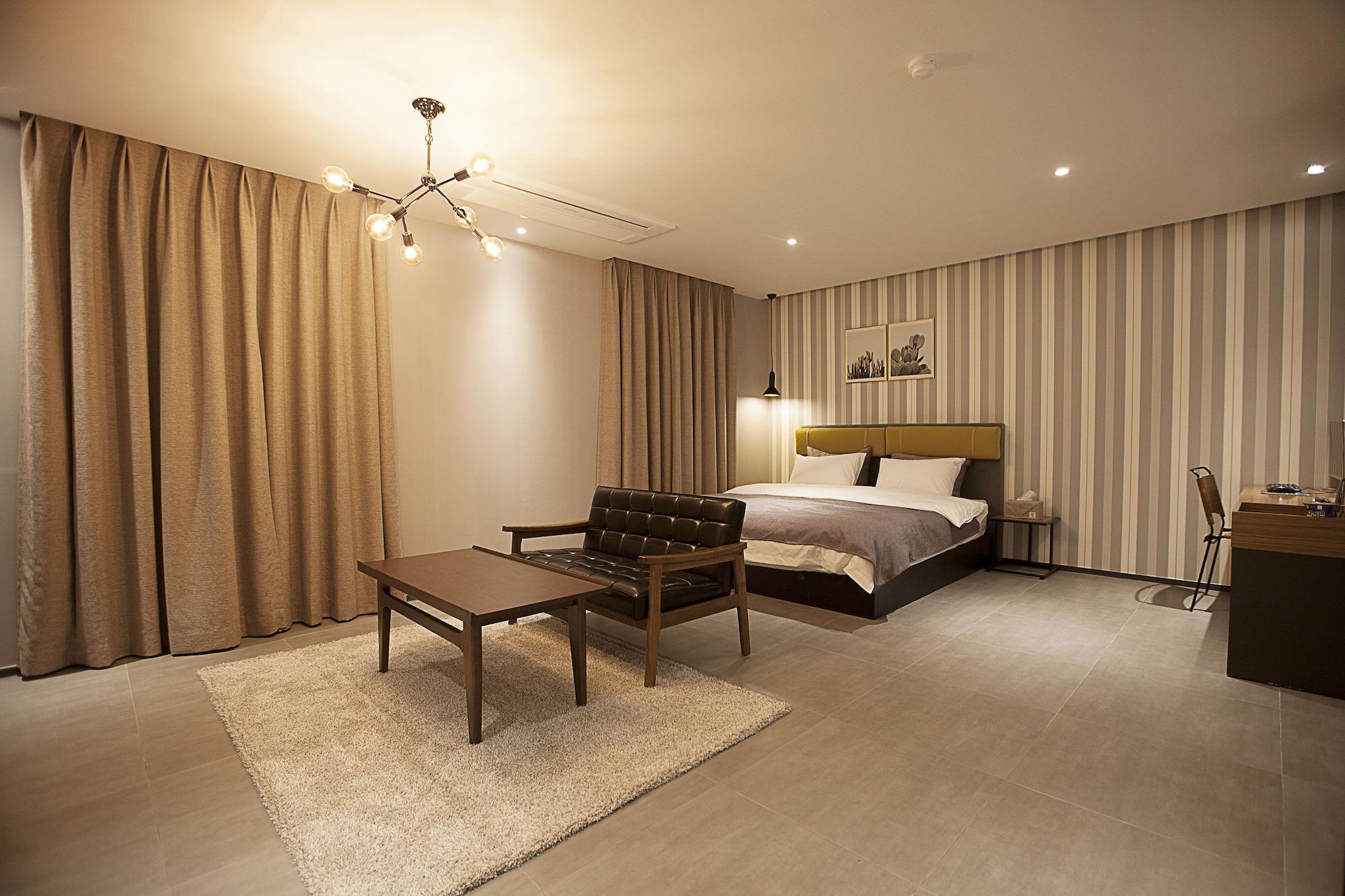 Brown Dot Hotel ชางวอน ภายนอก รูปภาพ